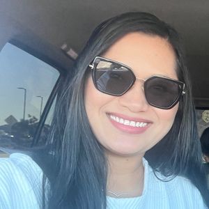 Meet your Posher, Sharon